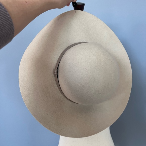 NWT Sonoma Wool Medium-sized Floppy Hat - Picture 8 of 8